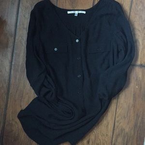 Collective concepts linen blouse w/ roll tab sleev